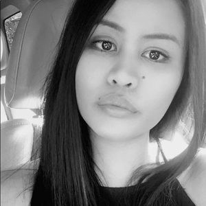 Meet your Posher, Stefanie